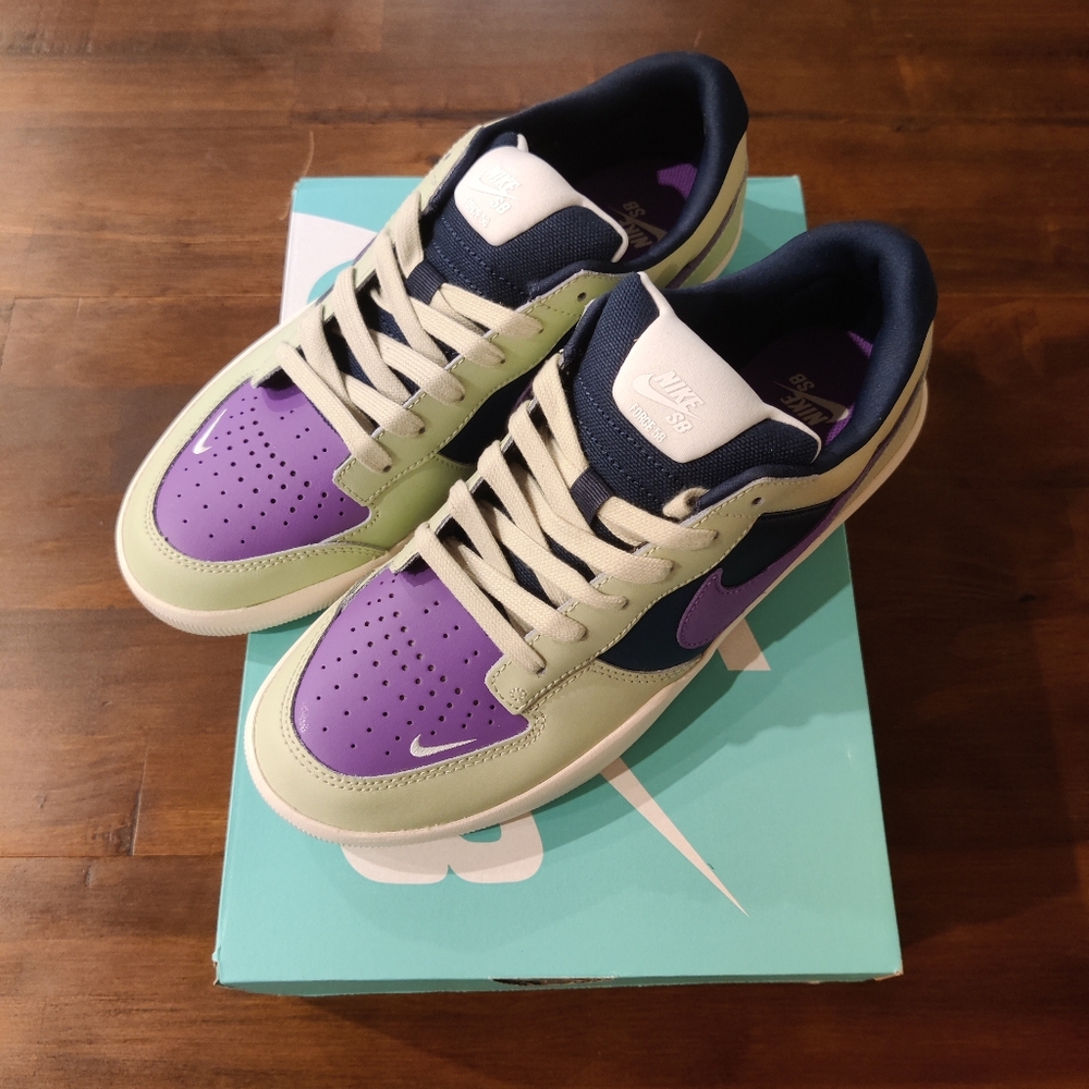 Nike | SB Force 58 Premium (DV5476-300) | Olive Aura & Black Raspberry